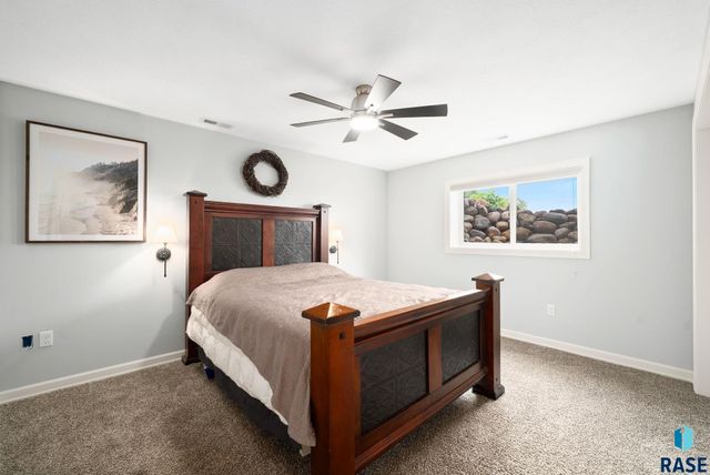 27186 Willow View Cir Circle, Harrisburg, SD 57032