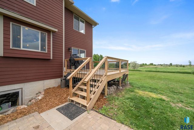 27186 Willow View Cir Circle, Harrisburg, SD 57032