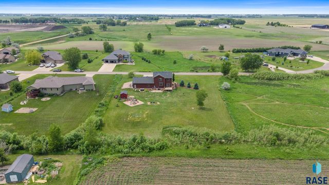 27186 Willow View Cir Circle, Harrisburg, SD 57032