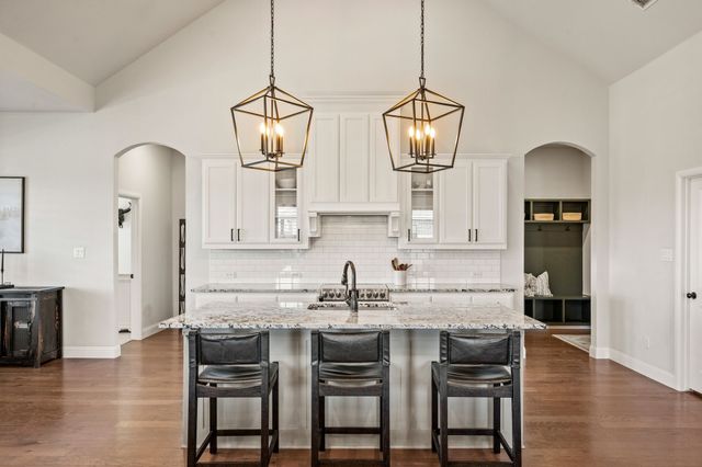 8908 Lazy Oak Drive, Justin, TX 76247