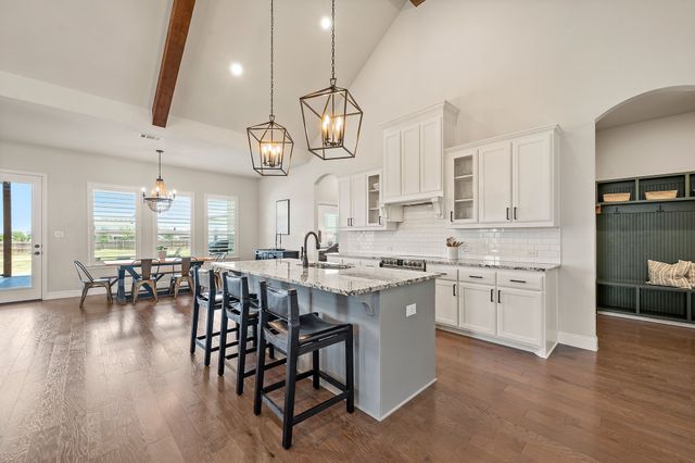 8908 Lazy Oak Drive, Justin, TX 76247