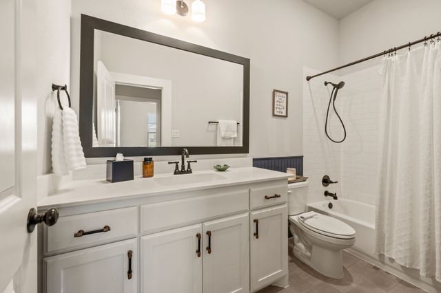 8908 Lazy Oak Drive, Justin, TX 76247