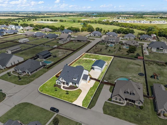 8908 Lazy Oak Drive, Justin, TX 76247