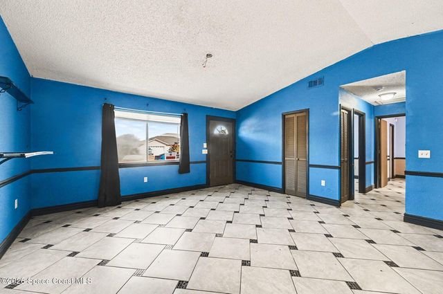 152 Americana Boulevard NE, Palm Bay, FL 32907