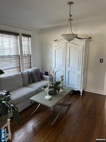 138 Highland Avenue, Midland Park, NJ 07432