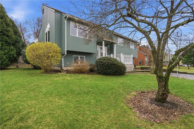77 Valley View Drive, Cranston, RI 02921