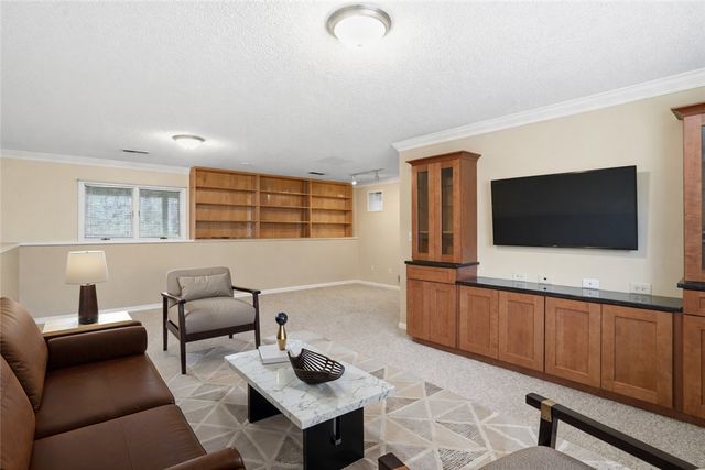 77 Valley View Drive, Cranston, RI 02921