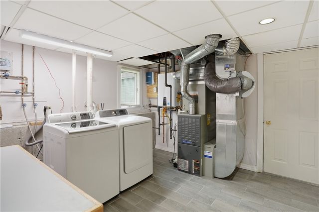 77 Valley View Drive, Cranston, RI 02921