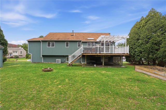 77 Valley View Drive, Cranston, RI 02921