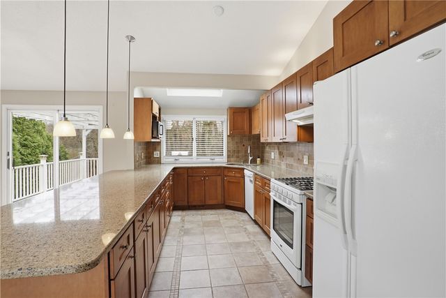 77 Valley View Drive, Cranston, RI 02921