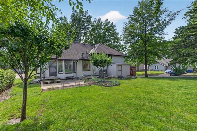 1912 NW 9th Street Court, Blue Springs, MO 64015
