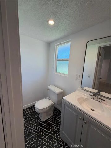 9660 Vanalden, Northridge, CA 91324