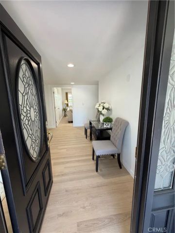 9660 Vanalden, Northridge, CA 91324