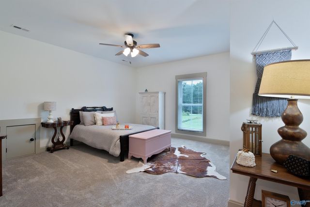 372 Old Big Cove Road, Brownsboro, AL 35741