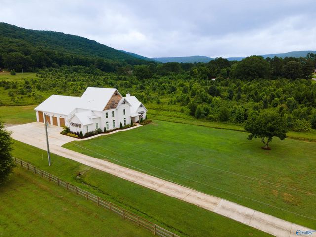 372 Old Big Cove Road, Brownsboro, AL 35741