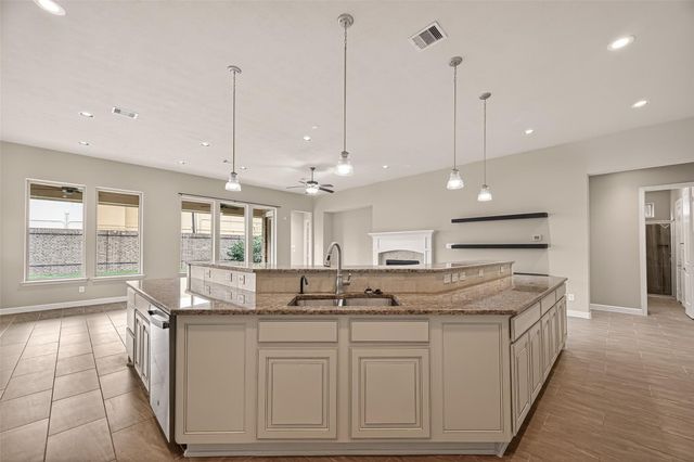 5423 Mason Mountain Lane, Houston, TX 77059