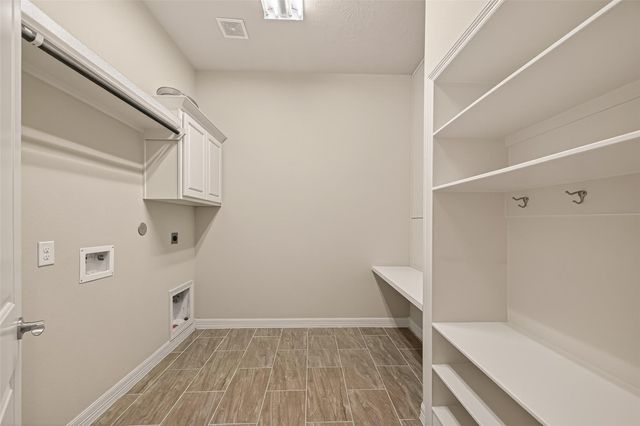 5423 Mason Mountain Lane, Houston, TX 77059