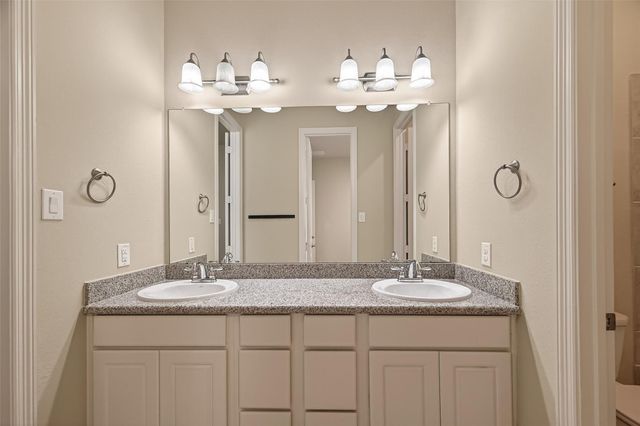 5423 Mason Mountain Lane, Houston, TX 77059