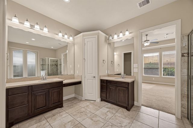 5423 Mason Mountain Lane, Houston, TX 77059