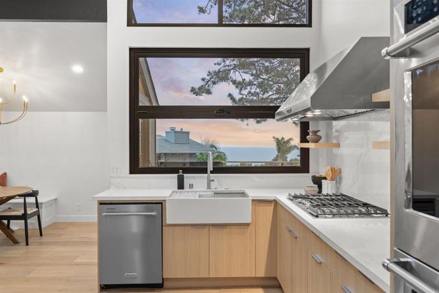2133 Cordero Rd., Del Mar, CA 92014