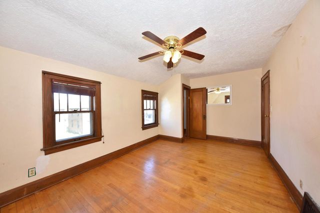 3737 W Miller LANE, Milwaukee, WI 53208