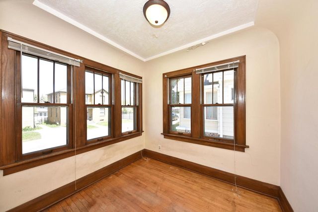 3737 W Miller LANE, Milwaukee, WI 53208