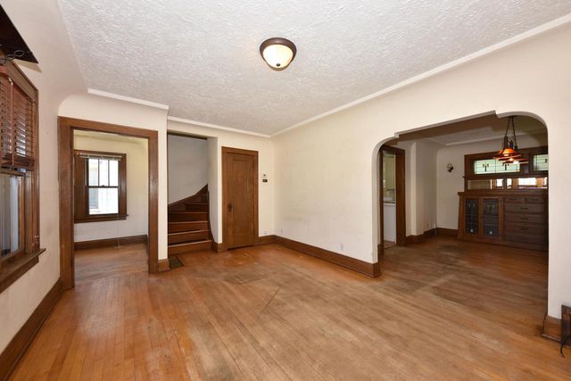 3737 W Miller LANE, Milwaukee, WI 53208
