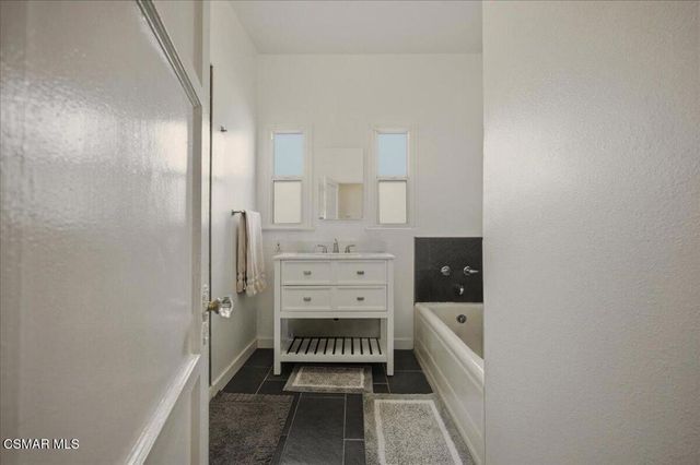 1219 Dunsmuir Avenue, Los Angeles, CA 90019