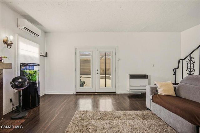 1219 Dunsmuir Avenue, Los Angeles, CA 90019