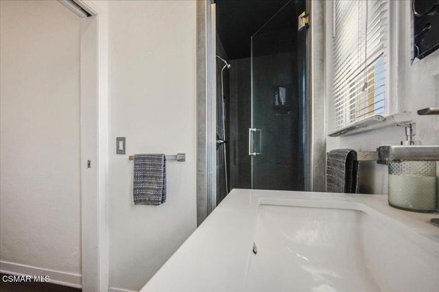 1219 Dunsmuir Avenue, Los Angeles, CA 90019