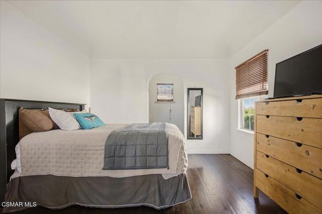 1219 Dunsmuir Avenue, Los Angeles, CA 90019