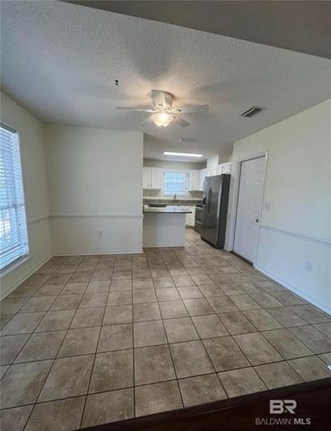 124 Oakwood Avenue, Fairhope, AL 36532