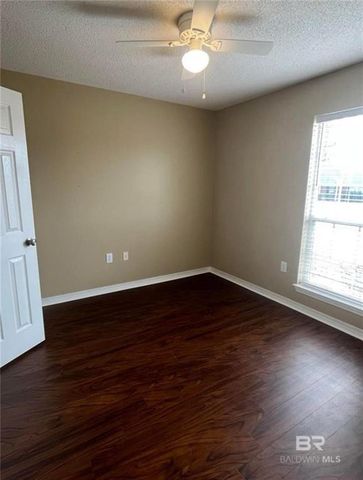 124 Oakwood Avenue, Fairhope, AL 36532