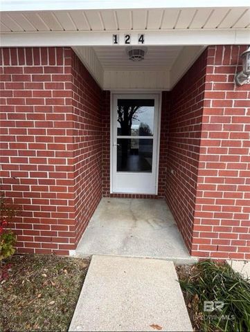 124 Oakwood Avenue, Fairhope, AL 36532