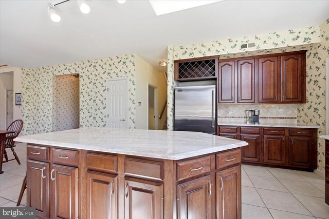 2594 HILLCREST DR, Lansdale, PA 19446