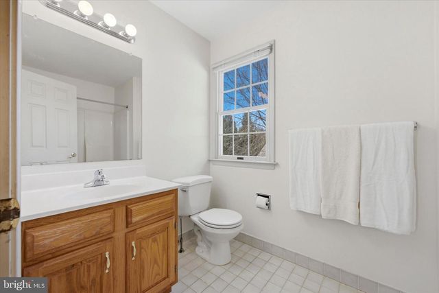 2594 HILLCREST DR, Lansdale, PA 19446