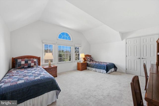 2594 HILLCREST DR, Lansdale, PA 19446