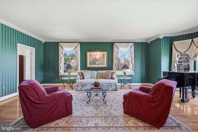 2594 HILLCREST DR, Lansdale, PA 19446