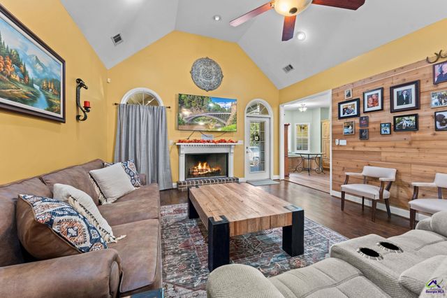 132 Kent Rd, Macon, GA 31221