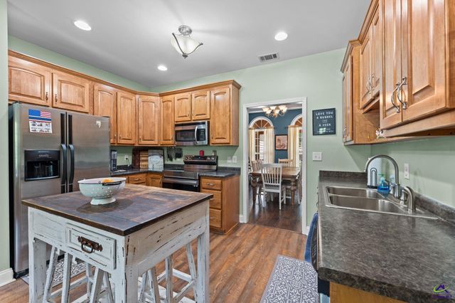 132 Kent Rd, Macon, GA 31221