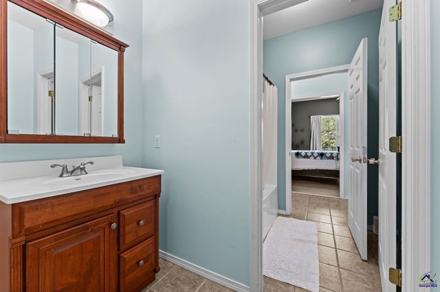 132 Kent Rd, Macon, GA 31221