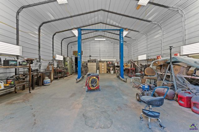 132 Kent Rd, Macon, GA 31221