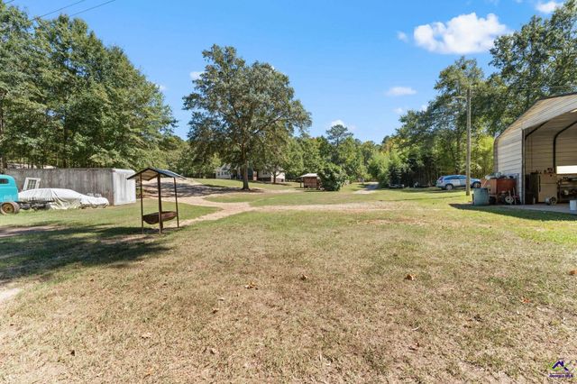 132 Kent Rd, Macon, GA 31221