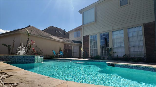 2434 Pebble Beach Drive, League City, TX 77573