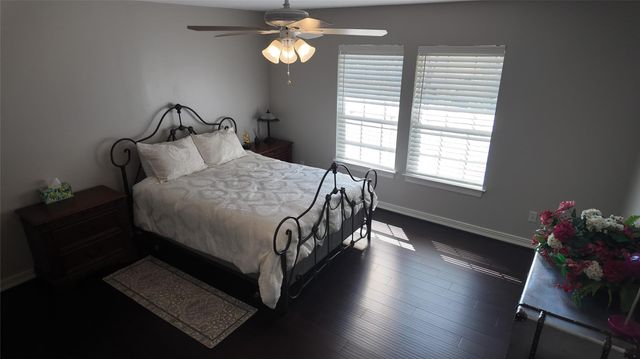 2434 Pebble Beach Drive, League City, TX 77573