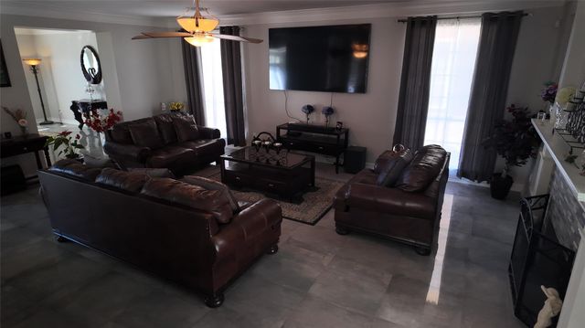 2434 Pebble Beach Drive, League City, TX 77573