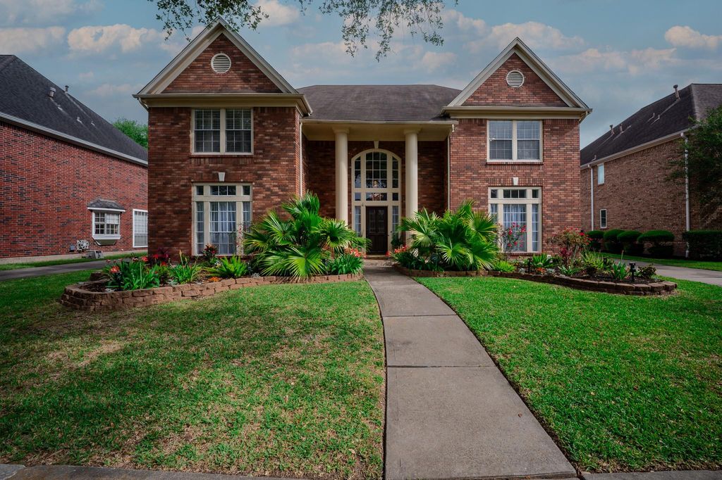 2434 Pebble Beach Drive, League City, TX 77573