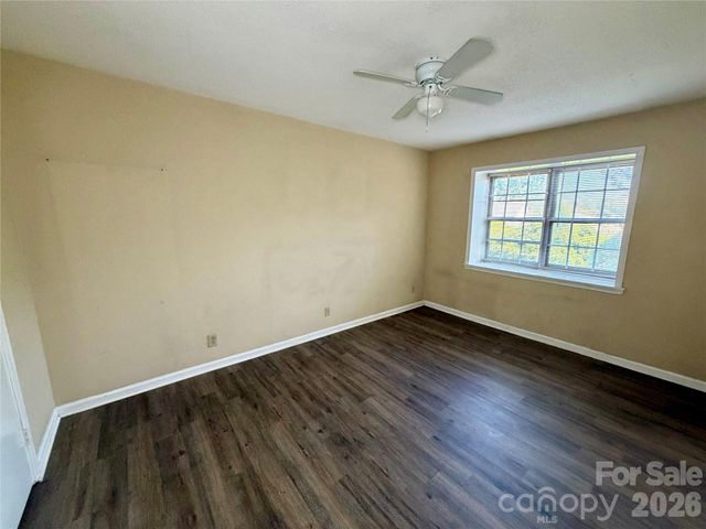 5805 Hunting Ridge Lane J, Charlotte, NC 28212