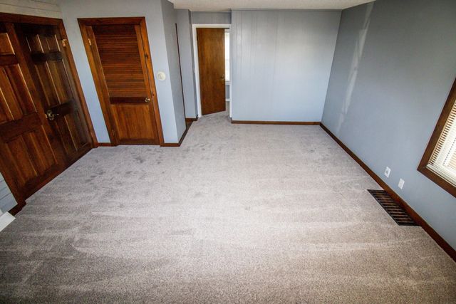 1309 Grandview Avenue, Waterloo, IA 50703