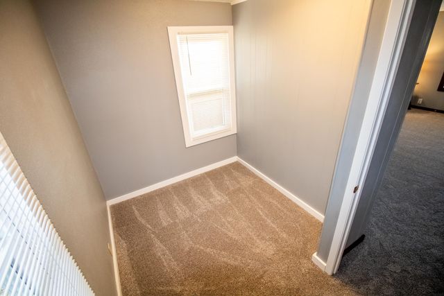 1309 Grandview Avenue, Waterloo, IA 50703